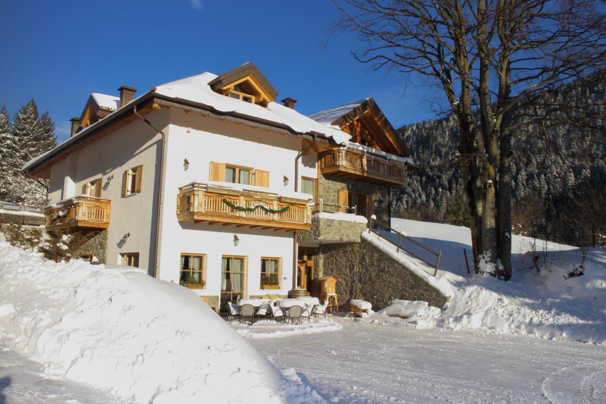 Villa Agriturismo Ai Castioni à Molveno Extérieur photo